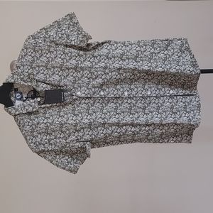 Short sleeve button down shirt